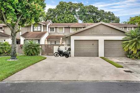 10123 NW 52nd Ter #10123 Doral, FL 33178