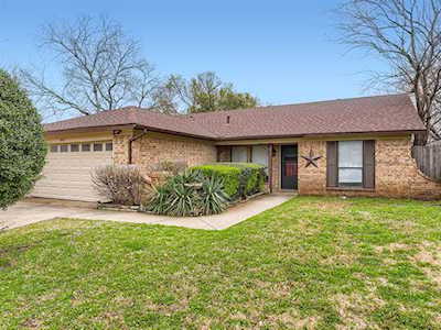 6512 Highview Terrace Watauga, TX 76148