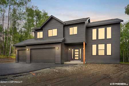 2038 S Laurie Meadows Dr Wasilla, AK 99623