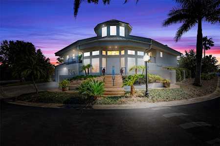 118 Waterberry Dr Tarpon Springs, FL 34688
