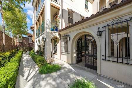 407 Mallorca Ln Brea, CA 92823