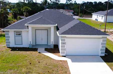 186 S Thornton Ave Lehigh Acres, FL 33974