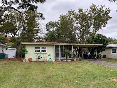 1961 Lakewood Dr Clearwater, FL 33763