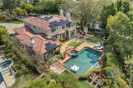32 Oakbrook Coto De Caza, CA 92679