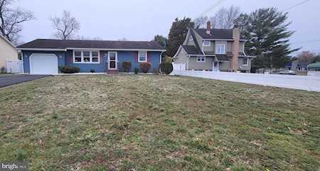 1299 Singer Ln Vineland, NJ 08361