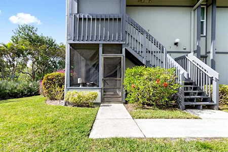 8195 SE Croft Circle #H3 Hobe Sound, FL 33455