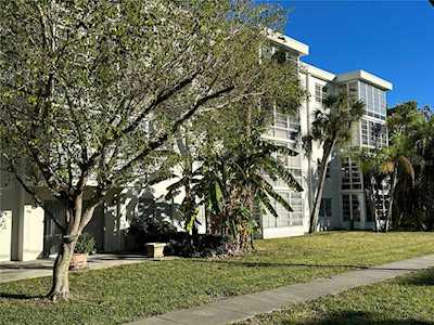 100 Waverly WAY #306 Clearwater, FL 33756