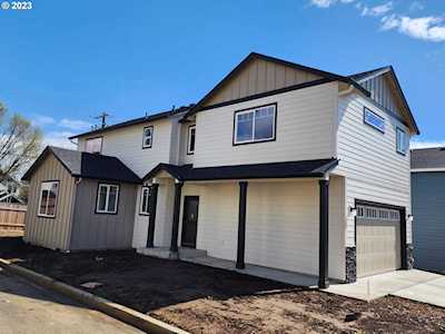5310 NE 43rd CIR Vancouver, WA 98661