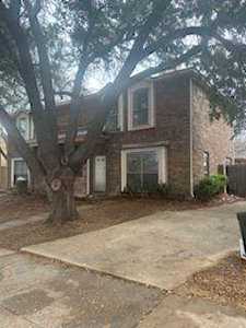 608 Essex Place Euless, TX 76039