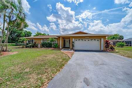 2461 SW 85th Ter Davie, FL 33324