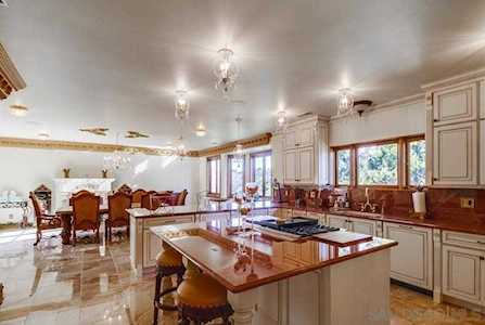 900 W Quince Street San Diego, CA 92103
