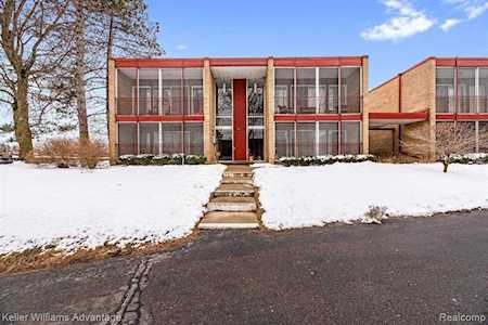 16507 Middlebelt Rd Livonia, MI 48154