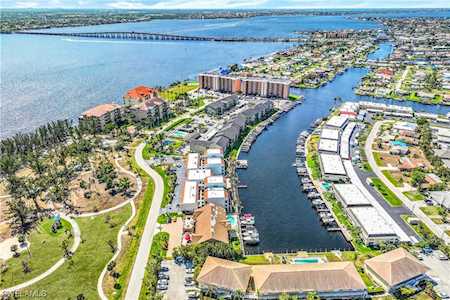 4206 SE 20th Place #106 Cape Coral, FL 33904