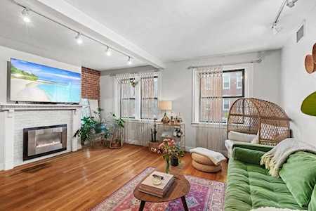 416 Hanover #2 Boston, MA 02113
