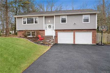 1019 Fox Meadow Road Yorktown Heights, NY 10598