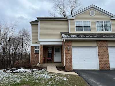 638 Hillview Ct West Chicago, IL 60185
