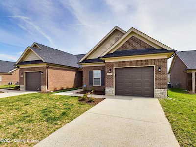 9511 Clubview Dr Louisville, KY 40291