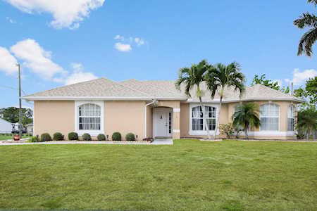117 SW North Danville Circle Port Saint Lucie, FL 34953