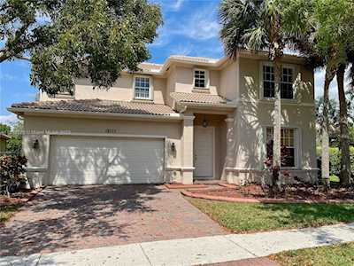 19373 Stonebrook Street Weston, FL 33332