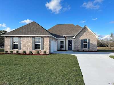 6374 Highland Dr Addis, LA 70710