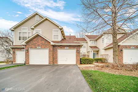 3024 Kentshire Circle Naperville, IL 60564