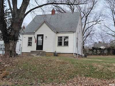 114 Edgehill Ave Creve Coeur, IL 61610
