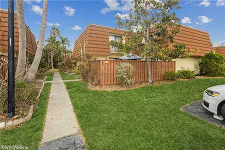 5219 Cedarbend Dr #2 Fort Myers, FL 33919