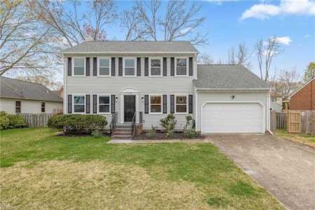 1725 Seaton Dr Virginia Beach, VA 23464