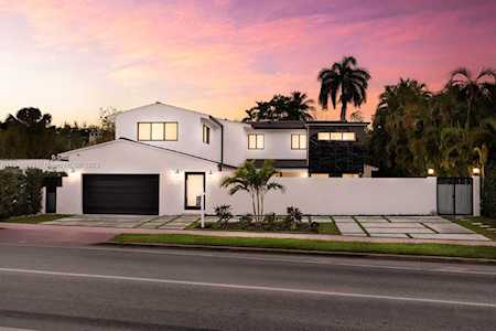 321 W 63rd St Miami Beach, FL 33141