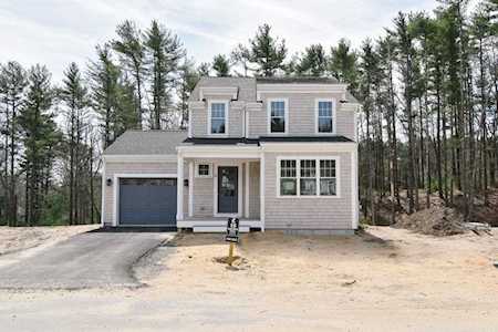 15 Sunflower Circle Duxbury, MA 02332