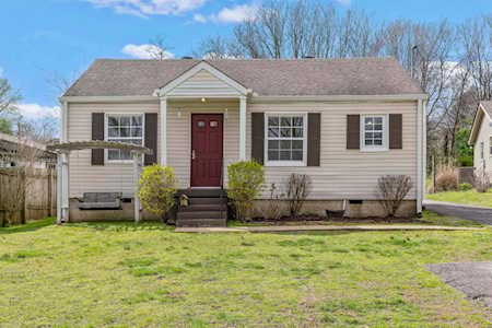 928 Riverside Dr Nashville, TN 37206