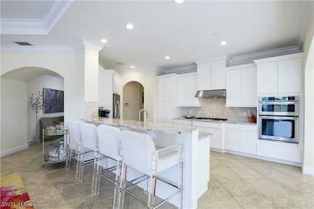 2555 Marquesa Royale Ln #1-101 Naples, FL 34109