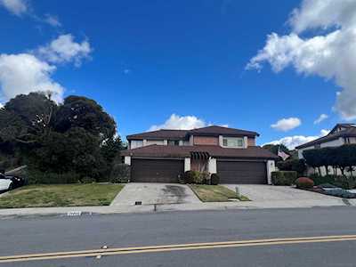 16055 Big Springs Way San Diego, CA 92127