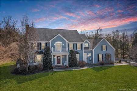 220 Saddle Ridge Lane Southbury, CT 06488