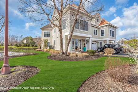 11 Waters Edge Brielle, NJ 08730