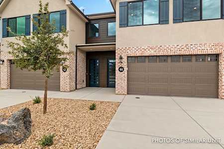 960 Heritage DR #7 Santa Clara, UT 84765