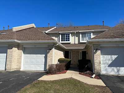 428 Lakeview Circle Bolingbrook, IL 60440