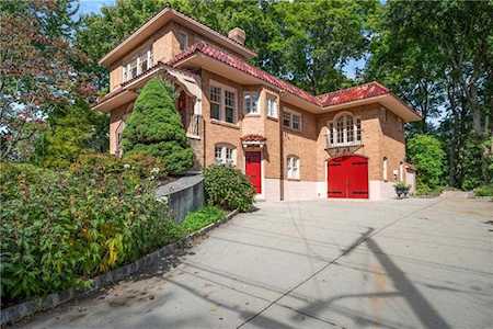 37 Great Rd North Smithfield, RI 02896