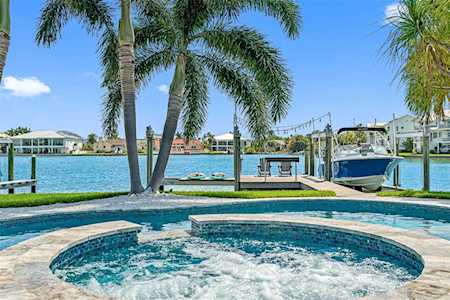 193 Bath Club Blvd N North Redington Beach, FL 33708