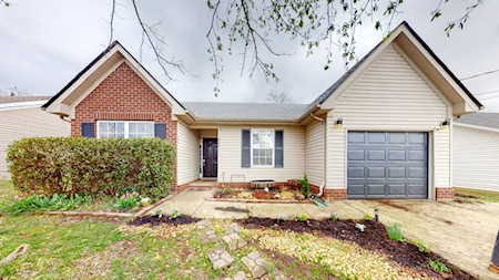 832 Lavergne Ln La Vergne, TN 37086
