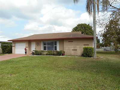 6900 NW 89th Ave Tamarac, FL 33321