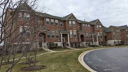 27W767 N Meadowview Dr Winfield, IL 60190