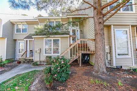 2808 Shearwater Cove Virginia Beach, VA 23454