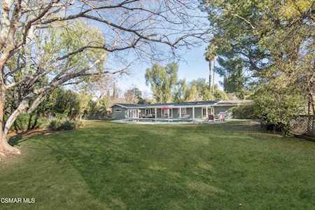 6101 Shirley Ave Tarzana, CA 91356