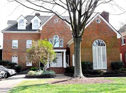 825 E Botetourt Ct Norfolk, VA 23507
