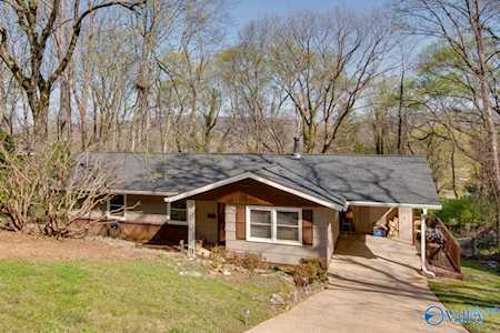 2027 NE NE Wooddale Drive Huntsville, AL 35801