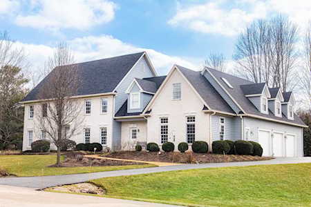 5N098 Maple Ct St. Charles, IL 60175