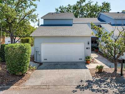 102 W Targa Ct Tampa, FL 33606