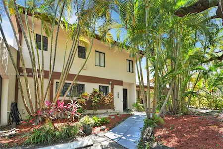 536 NE 199th Ter #3L Miami, FL 33179