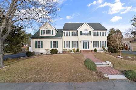 300 Fox Hill St, Westwood, MA 02090, MLS# 72992759